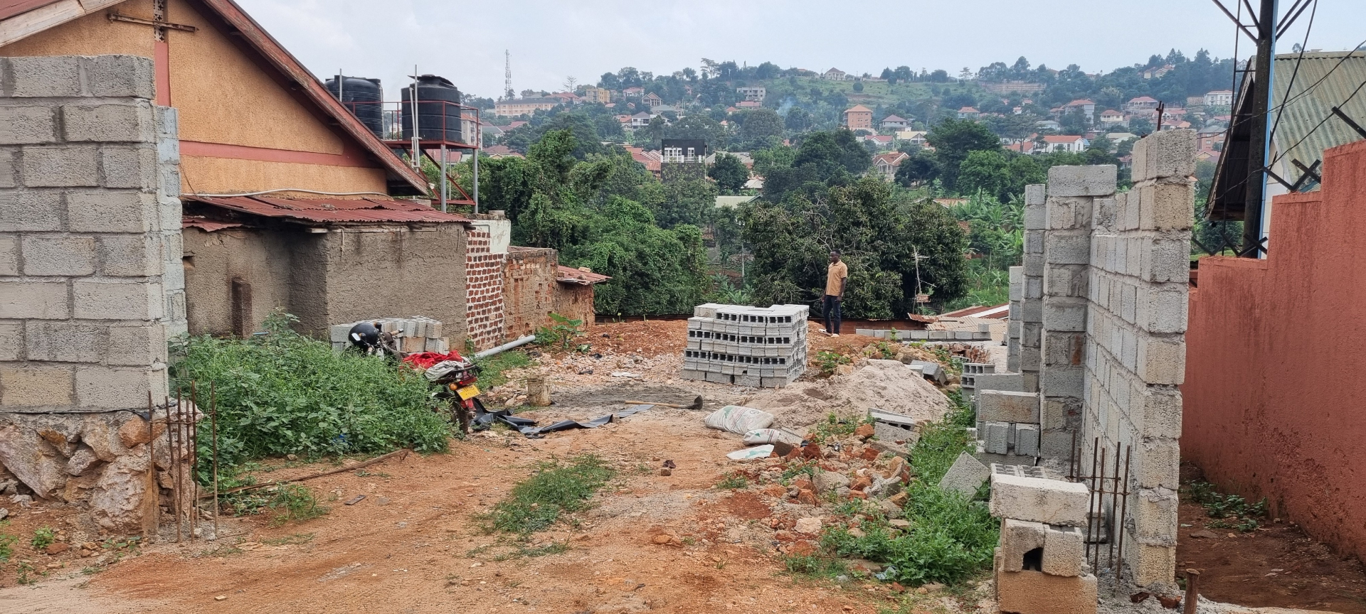 Seguku Perimeter & Retaining Wall — view 20