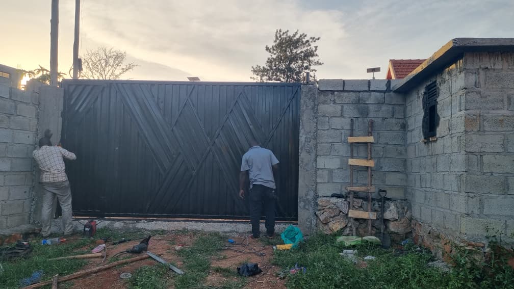 Seguku Perimeter & Retaining Wall — view 6